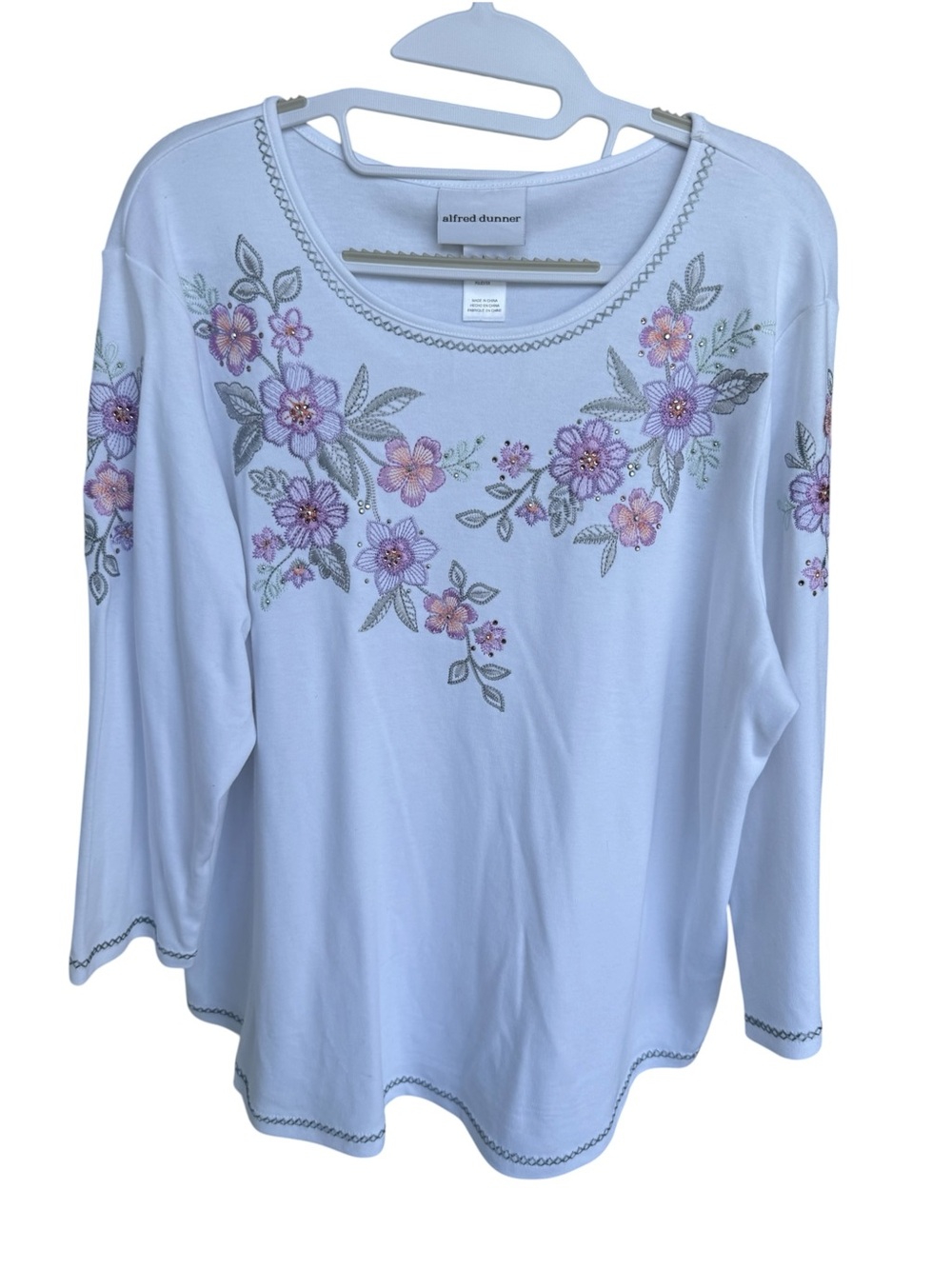 Alfred Dunner NWT Crystal Springs 2025 White Long-Sleeve Embroidered Floral Tee
